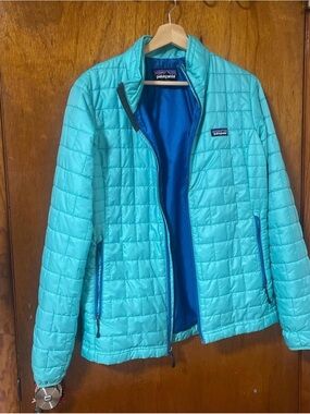 Patagonia Lightweight Jacket in Aqua and Royal Blue
